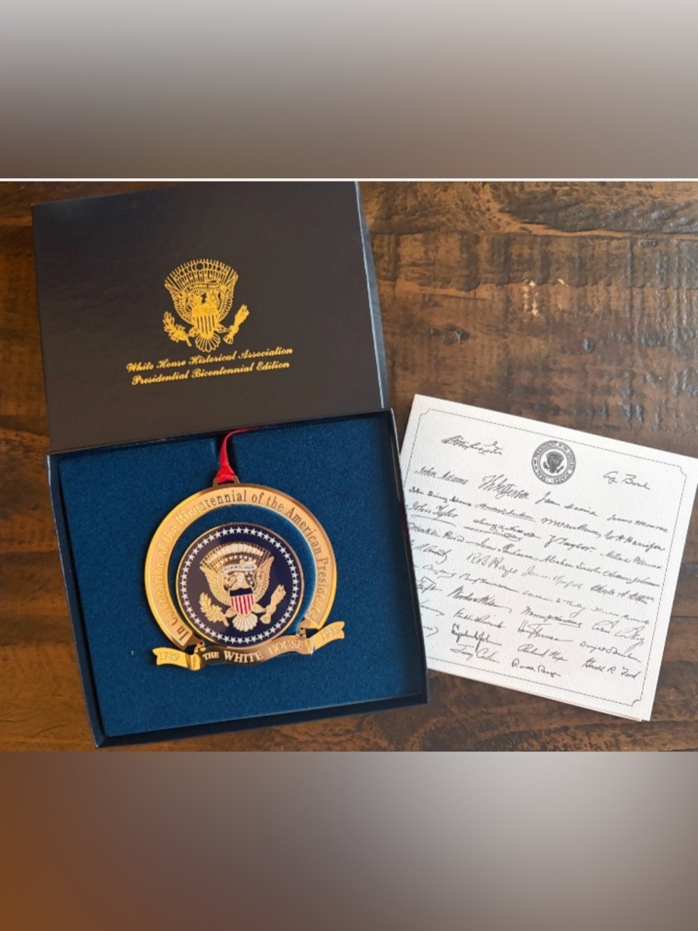 New! 1989 White House Bicentennial Presidential Ornament - Navy & Gold
